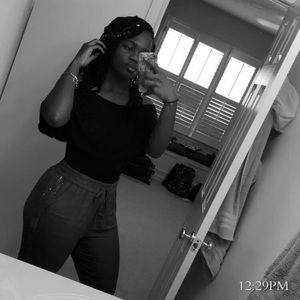 Meet your Posher, Ciera